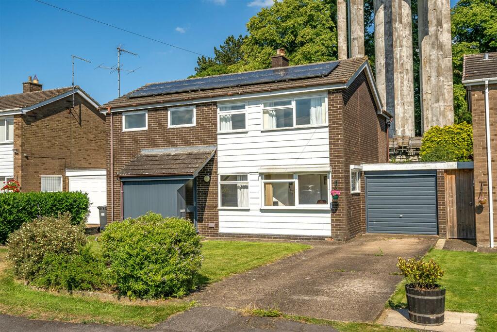 19 Manor Close, Roade