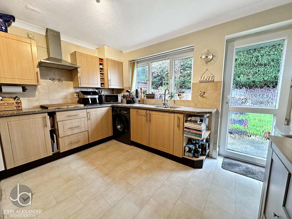 20251020_09382179...