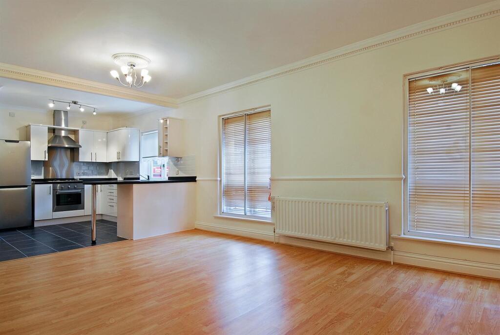 _DSC0004_high 1650.jpg