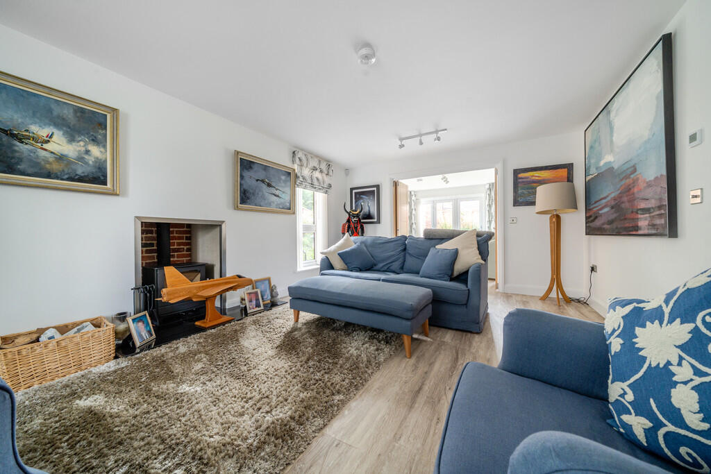 1296364-7-68372b9...