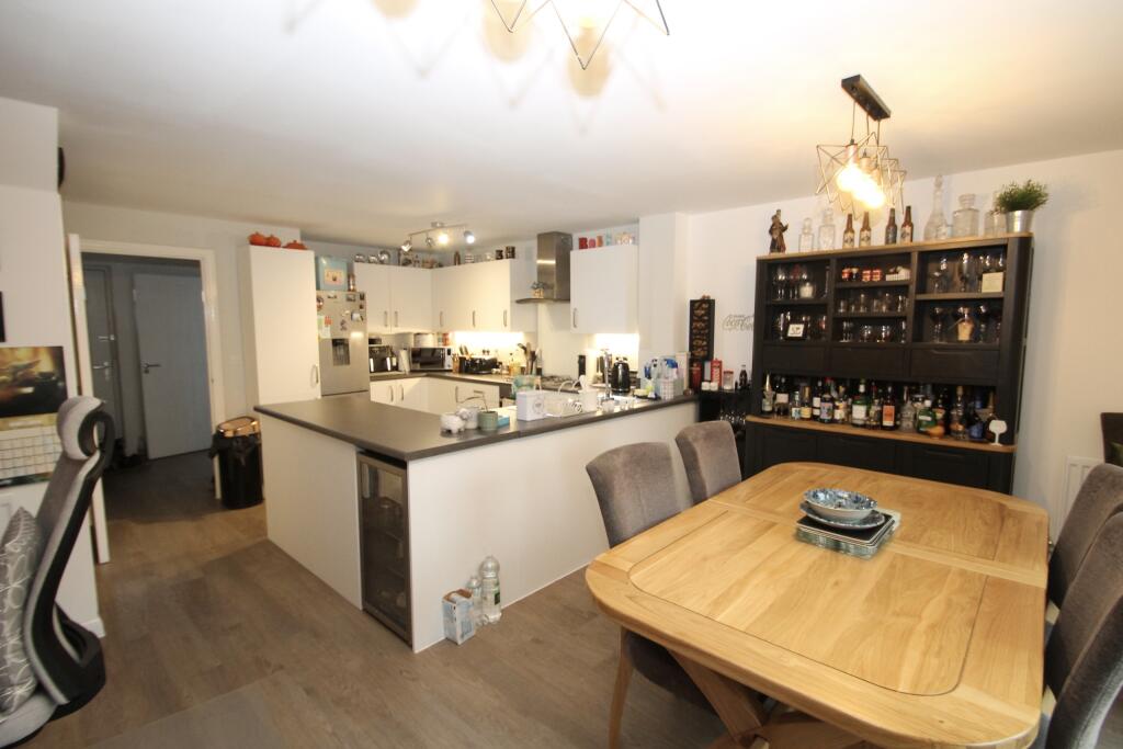 Kitchen / family room