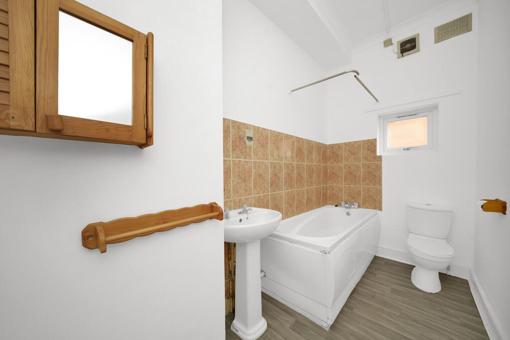 Photo 10-06-2025, 12 03 12