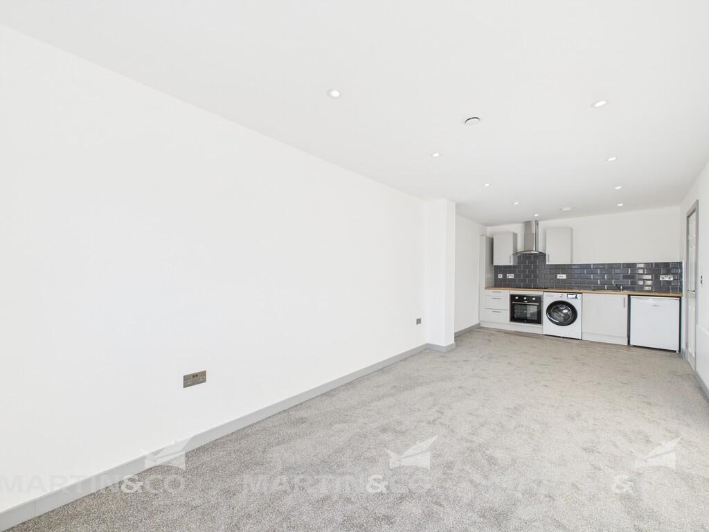 CAM02406G0-PR0416...