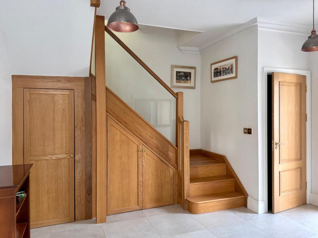 Apartment 1 - Hallway