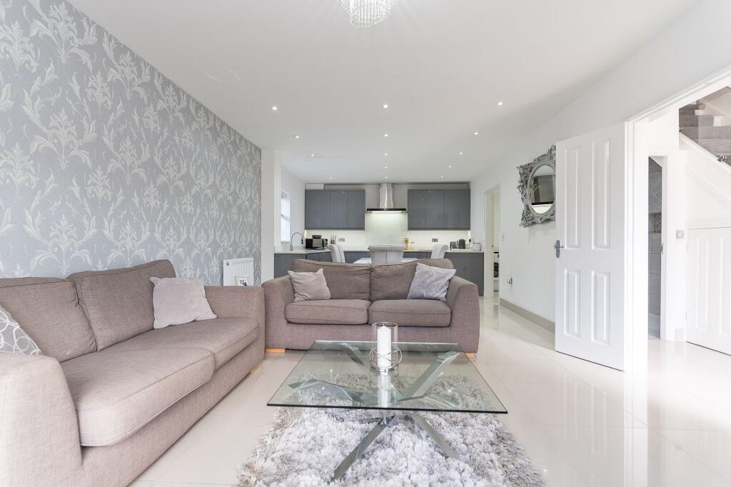 Kitchen/Family room