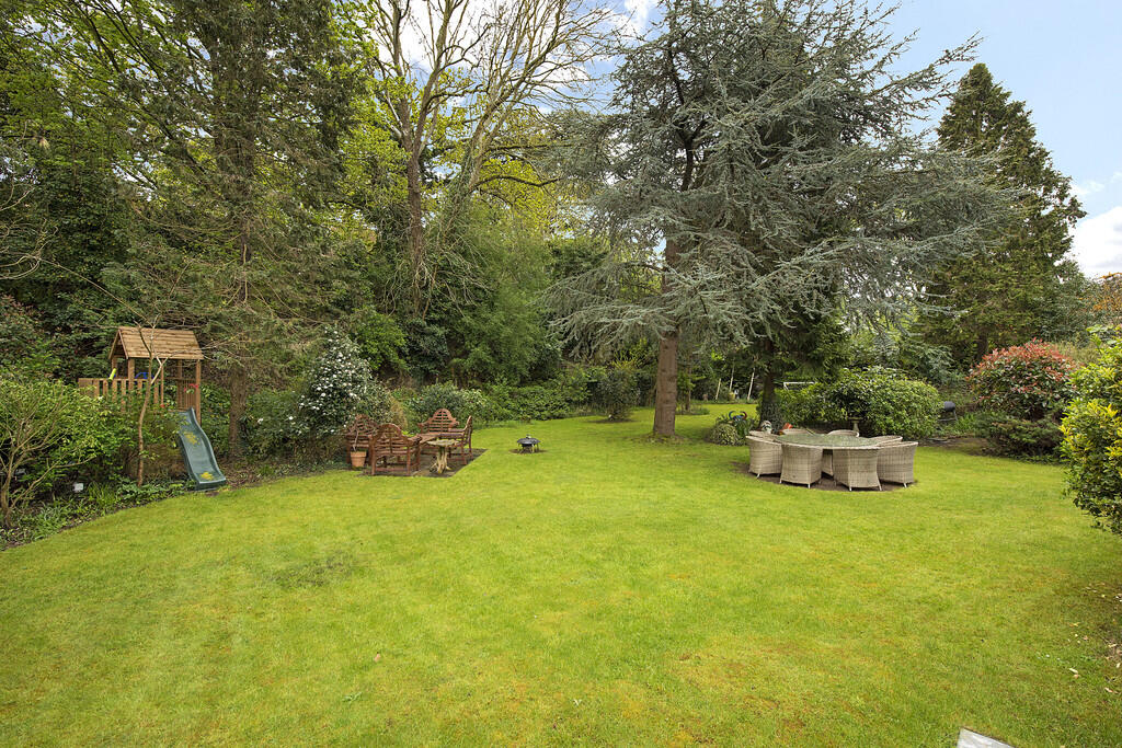 67 Horsecroft Roa...