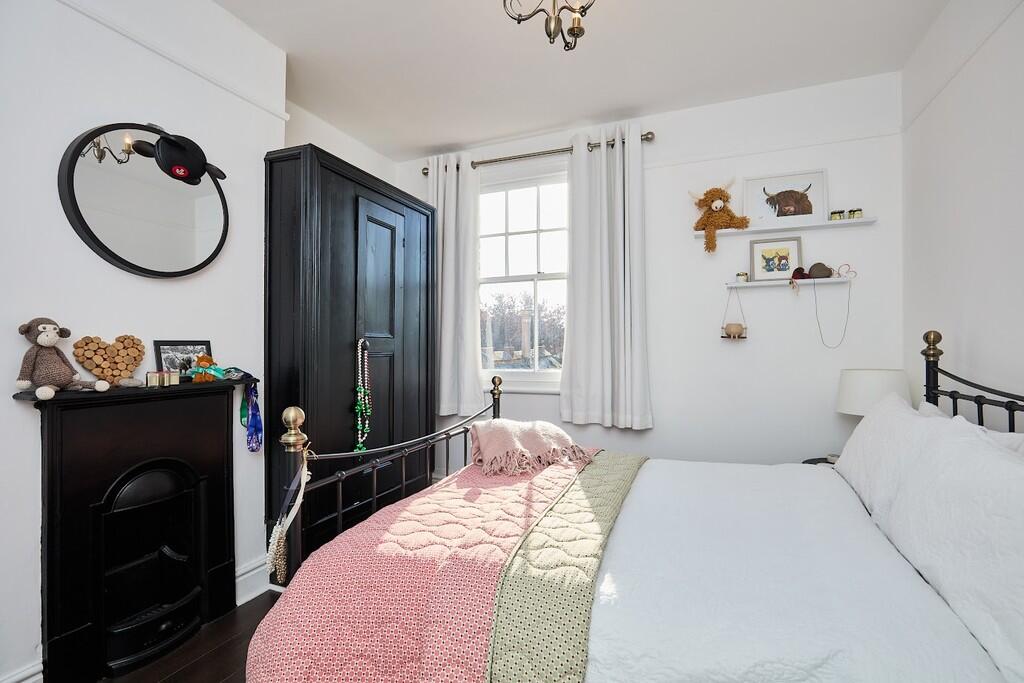 Edward Knight 202...