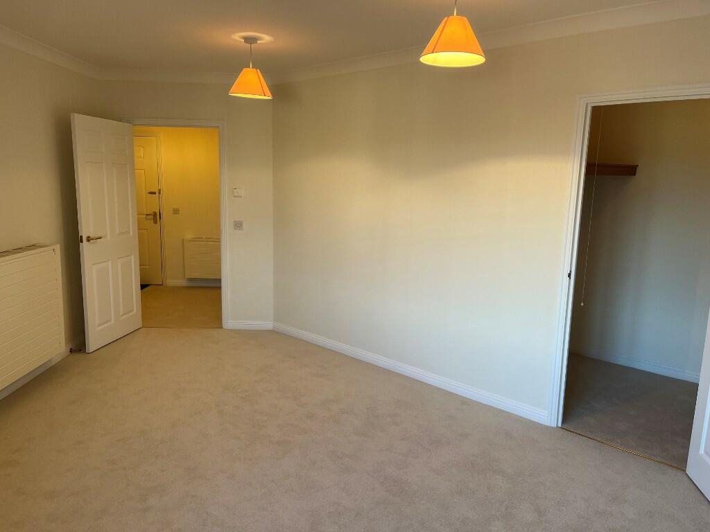 Flat 43