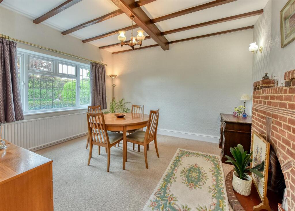 4 Springhill Park-Dining Room.jpg