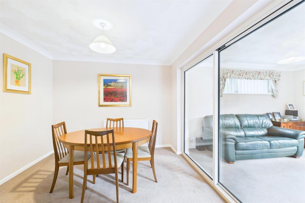 Dining Room.jpg