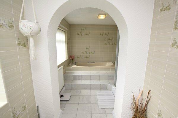 bath and shower room