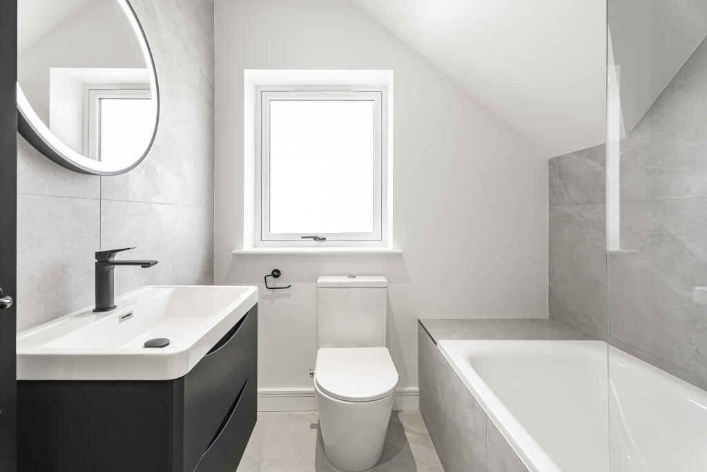 Main bathroom