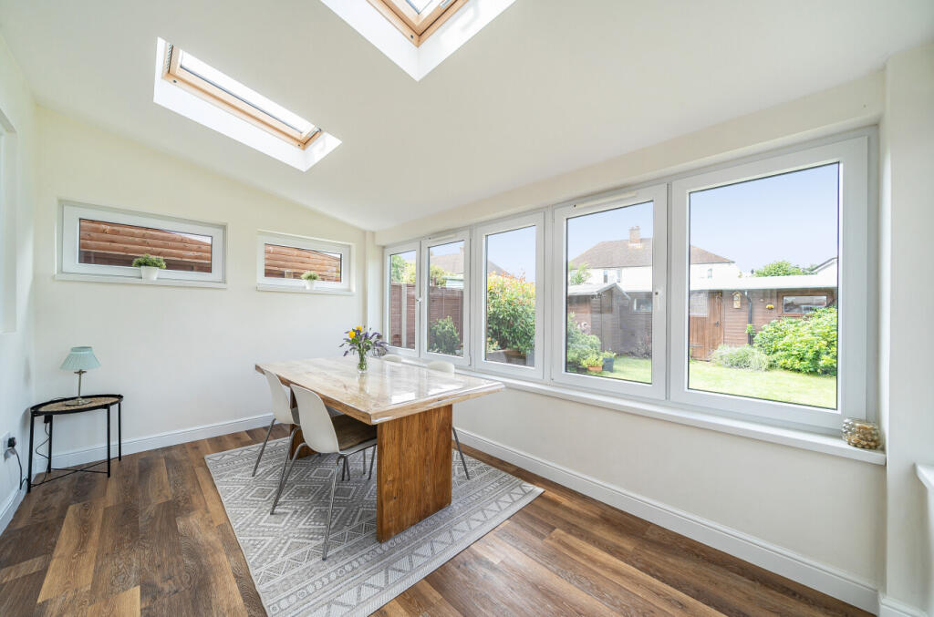 1310428-14-685eae...