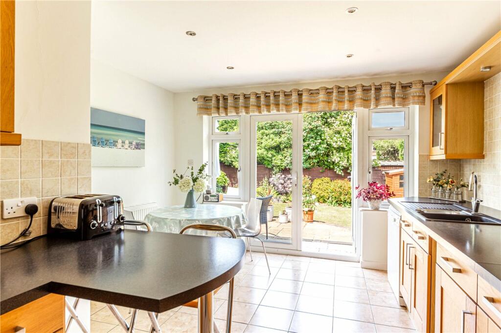 Kitchen/Breakfast