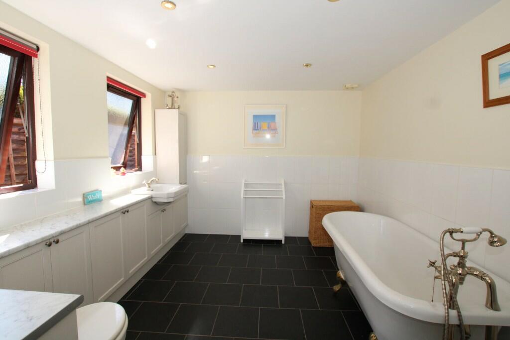 en-suite bathroom