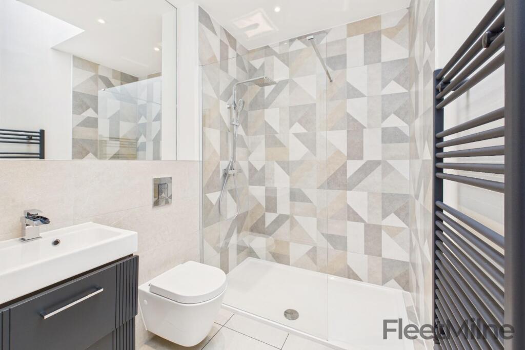 Ensuite bathroom