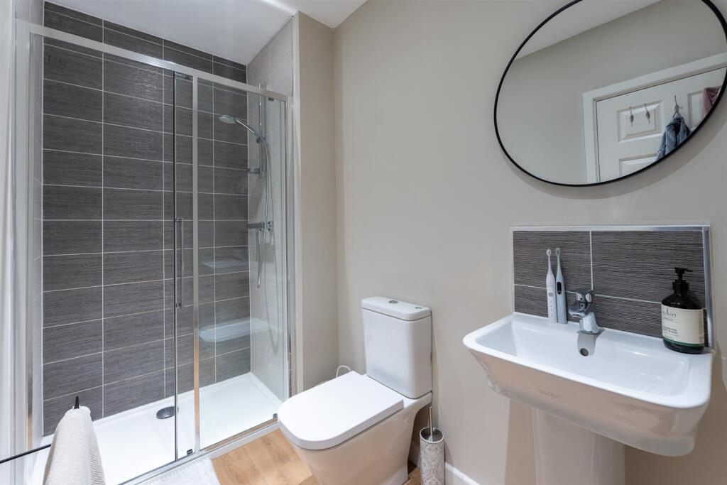Ensuite