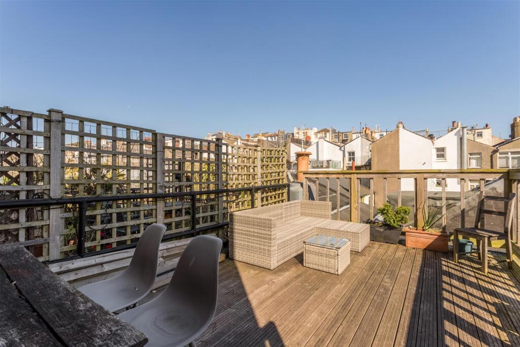 Flat 3, 66 Lansdowne Place-14.jpg