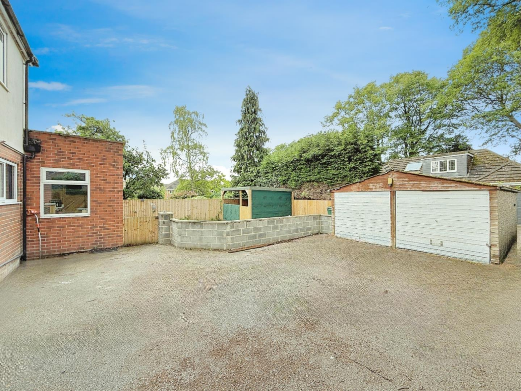 GARAGES
