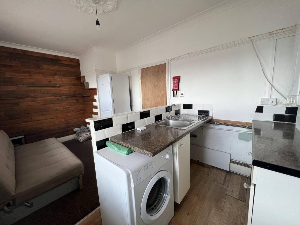 Kitchen (01)