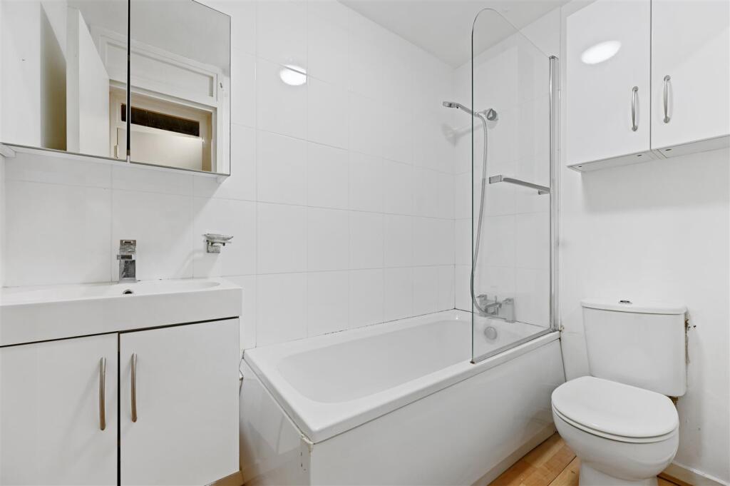 AR - Holly Road3 (1).JPG