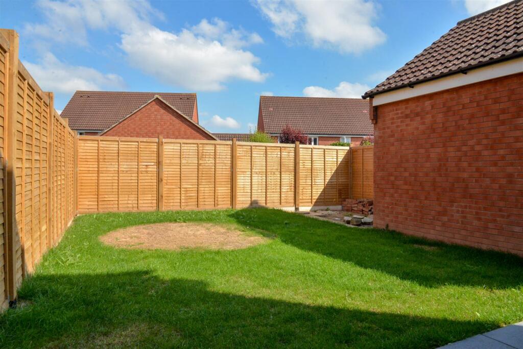 Rear Garden 1.jpg