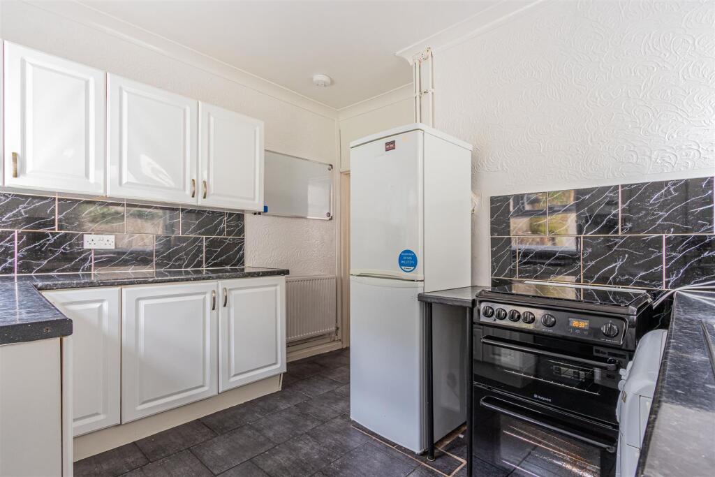 Malefant Street 77-10.jpg