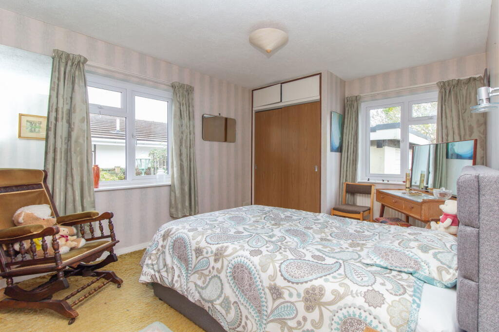 Karen Close, Backwell