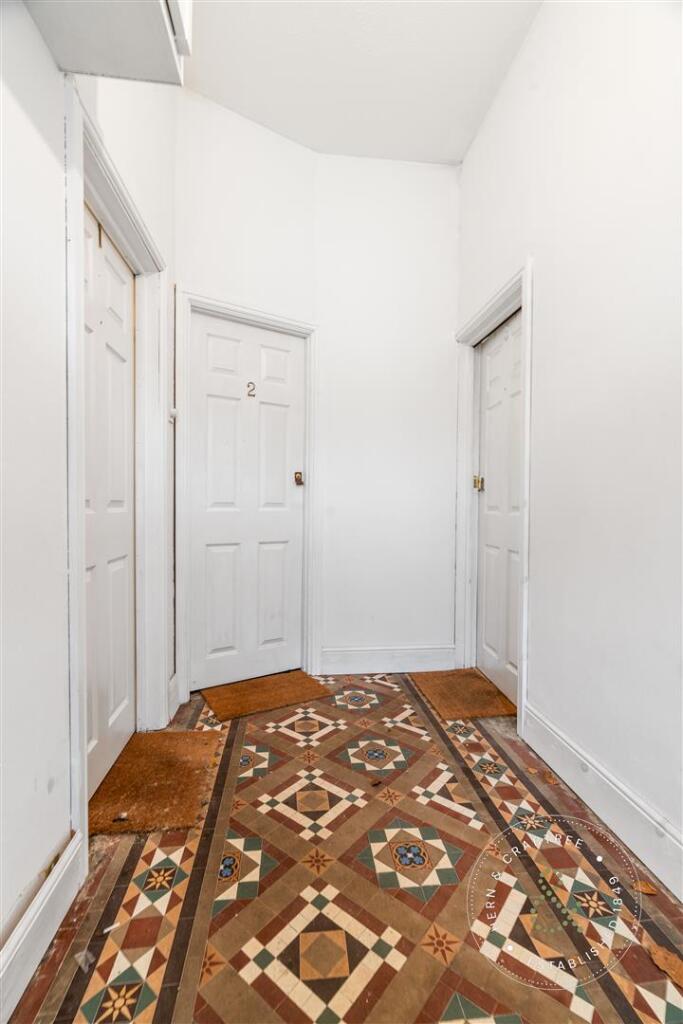 Kelvin Road, Roath, Hern Crabtree (22).jpg