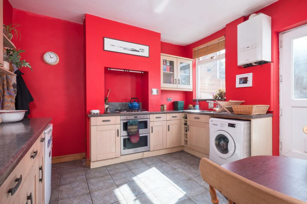 LOUNGE AND KITCHEN/DINER