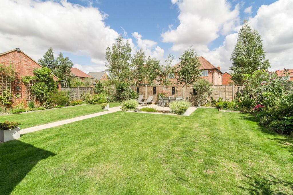 1 Farthington Drive, Nuneaton