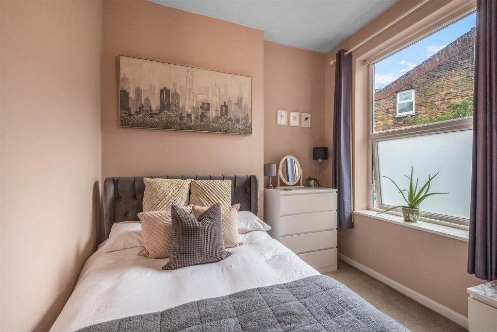 3.Bedroom.jpg