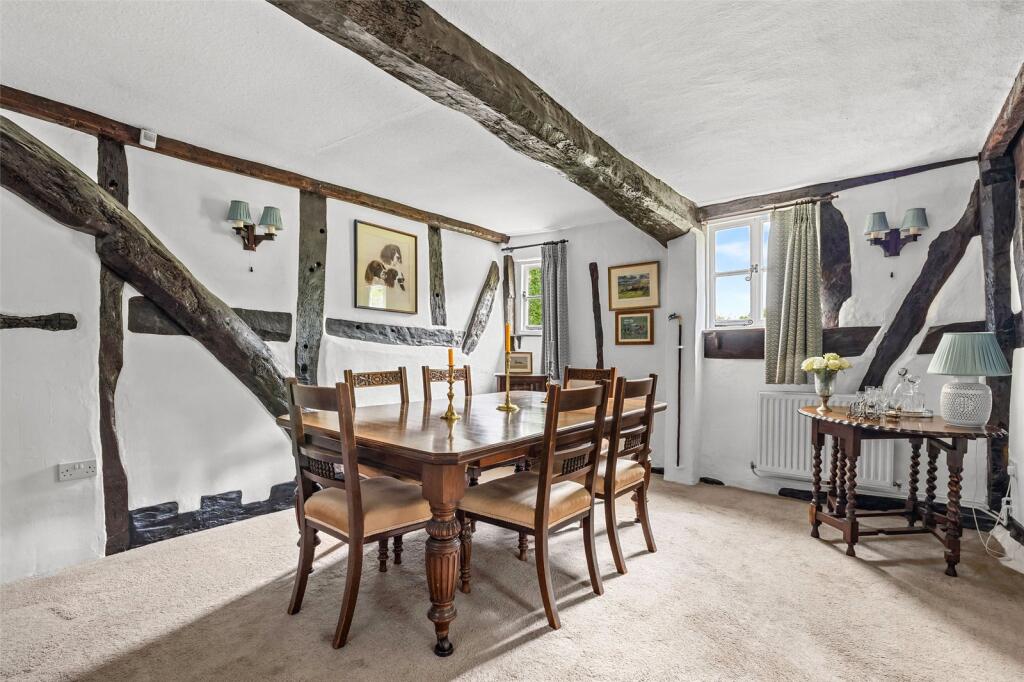 3 Reception Rooms