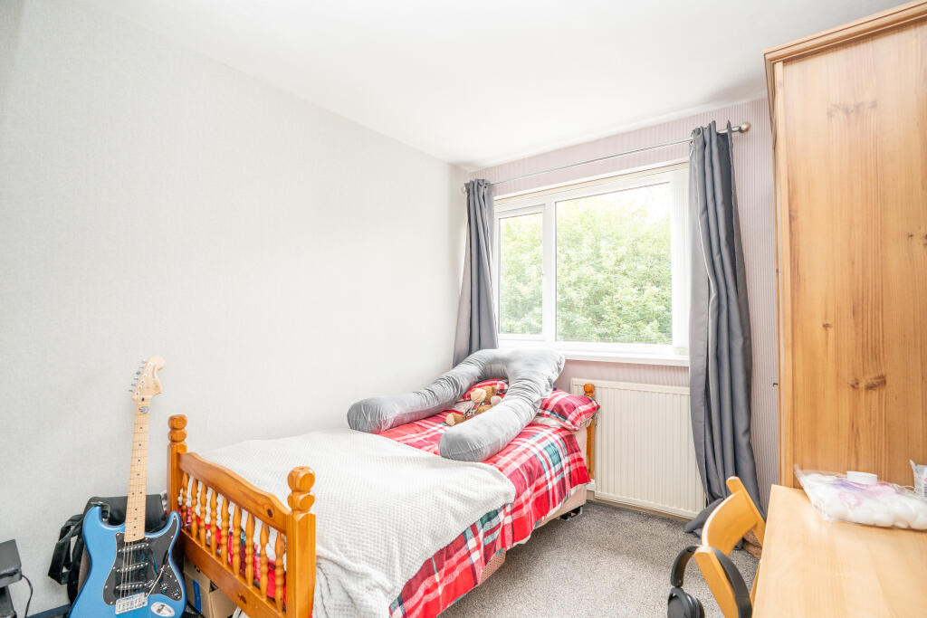 13brackenwoodclose20