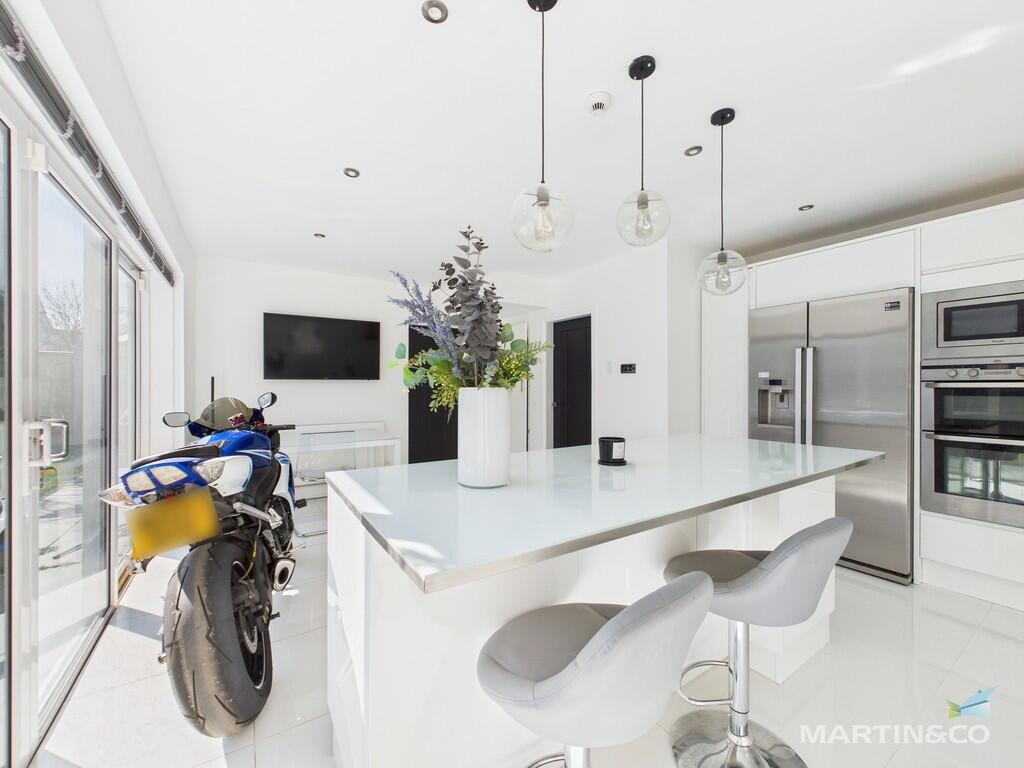 CAM03111G0-PR0282...