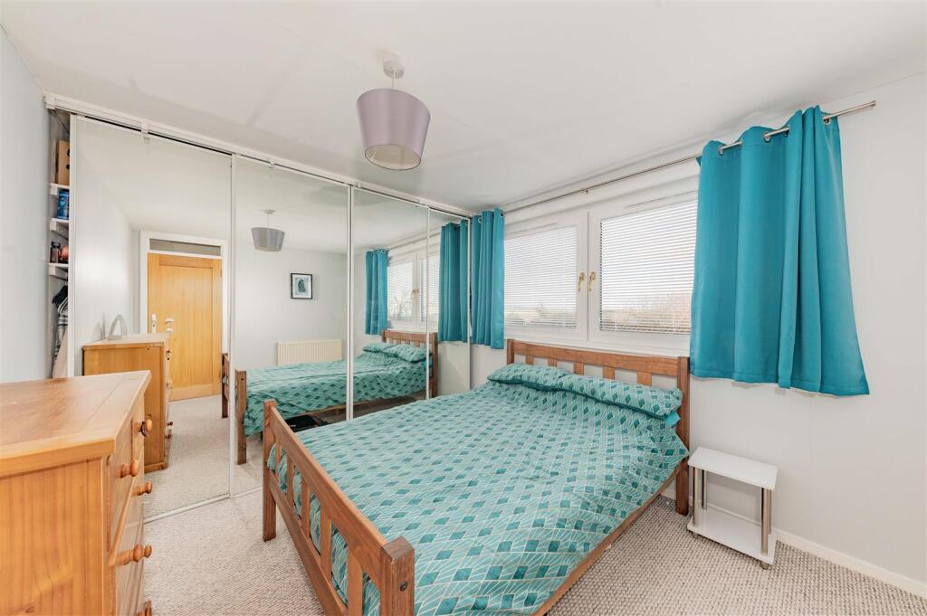 16 Elmgrove Monifieth-10.JPG