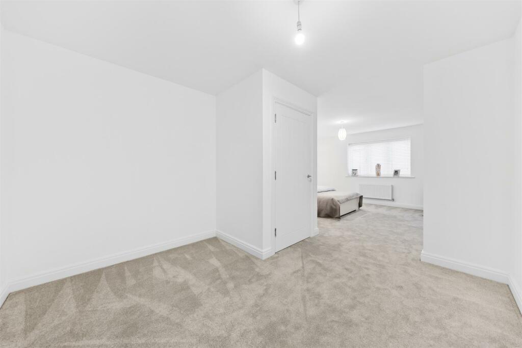 Plot20WoolfGroveWeb26.jpg