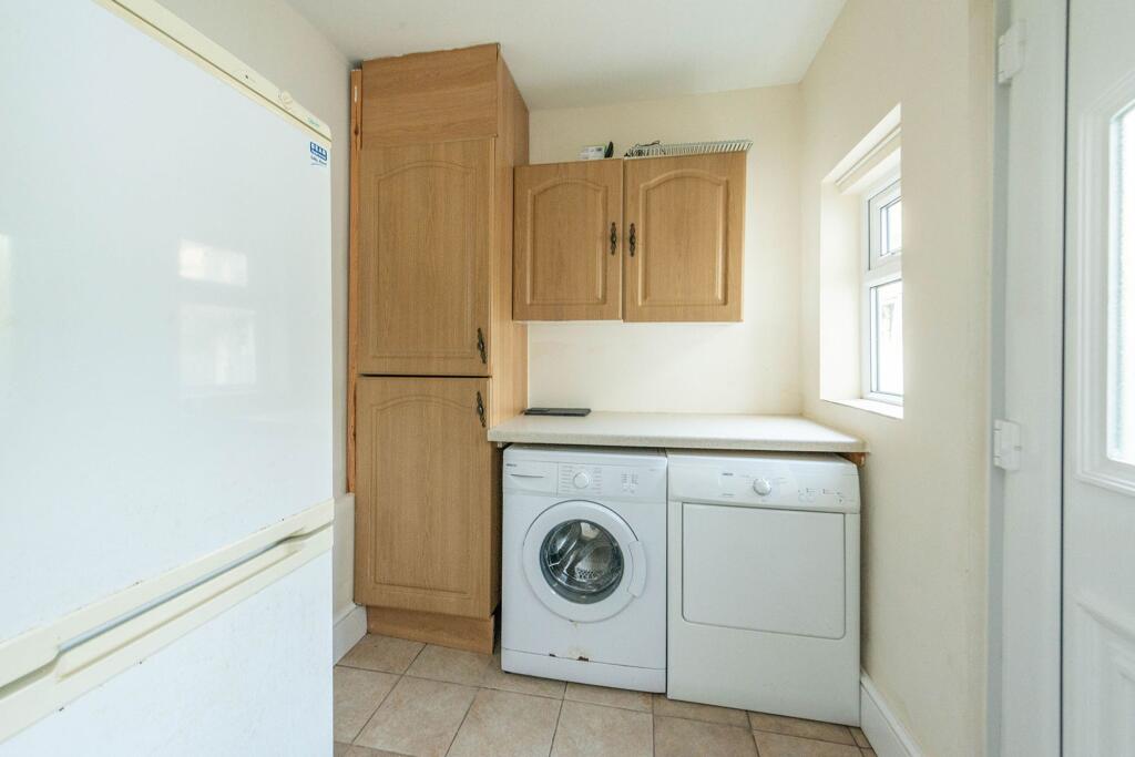 KITCHEN/DINER AND LOUNGE