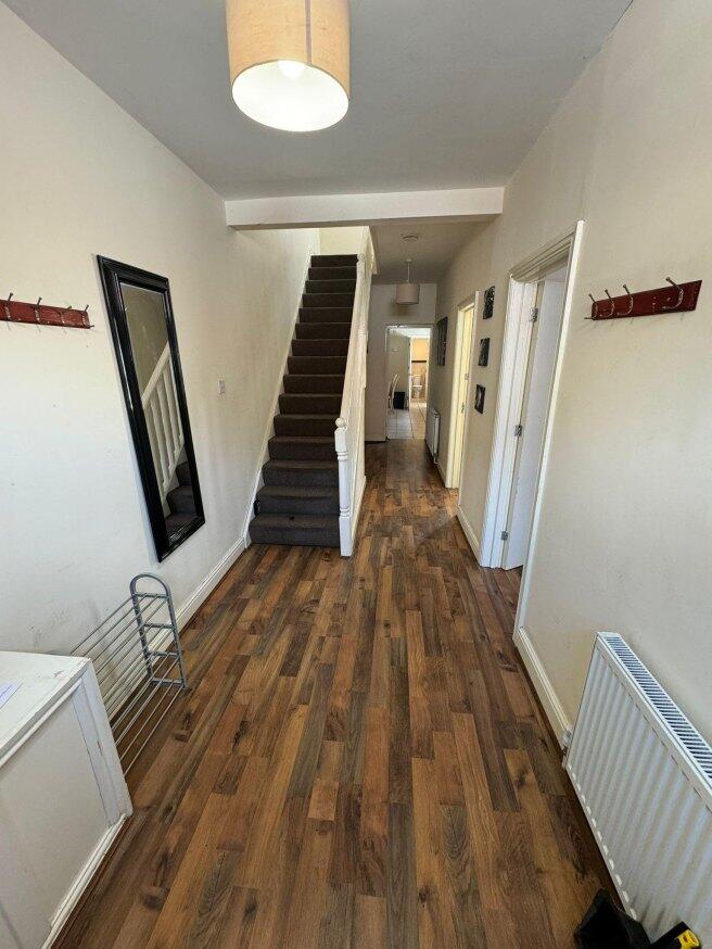 queen-anne-street-st4-2eq-992376