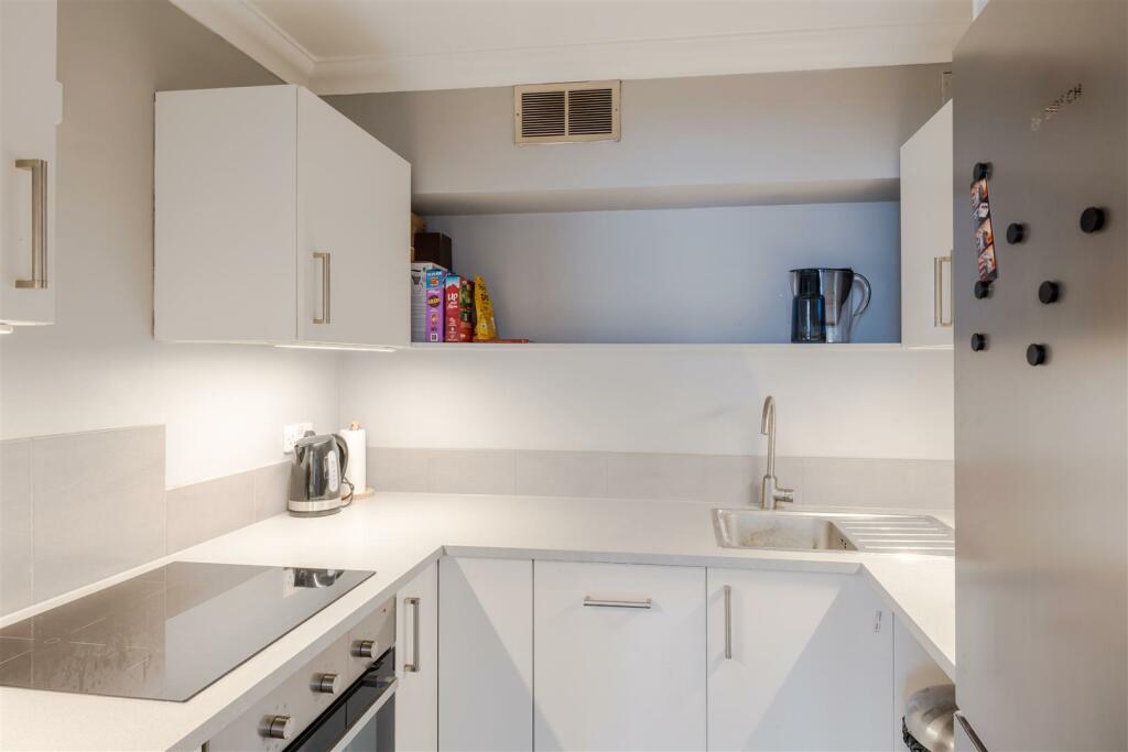 6, 12-16 Fitzroy street-6.jpg