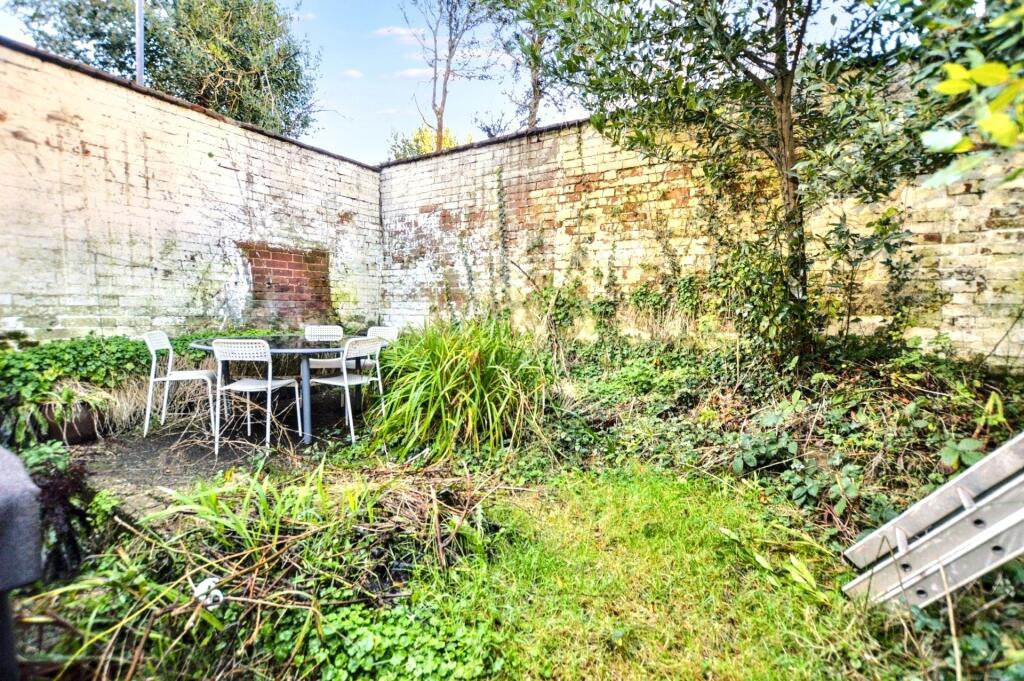 Courtyard Garden