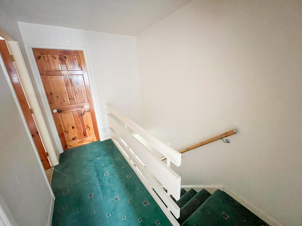 E.jpg