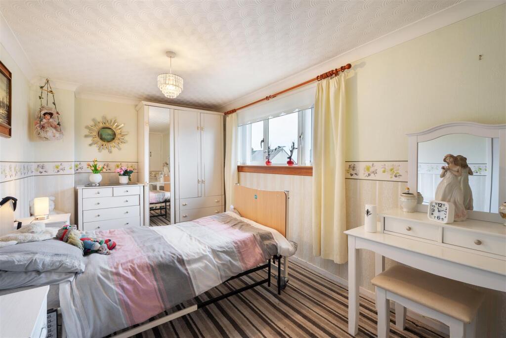 284Woodhall-09 - Copy.jpg