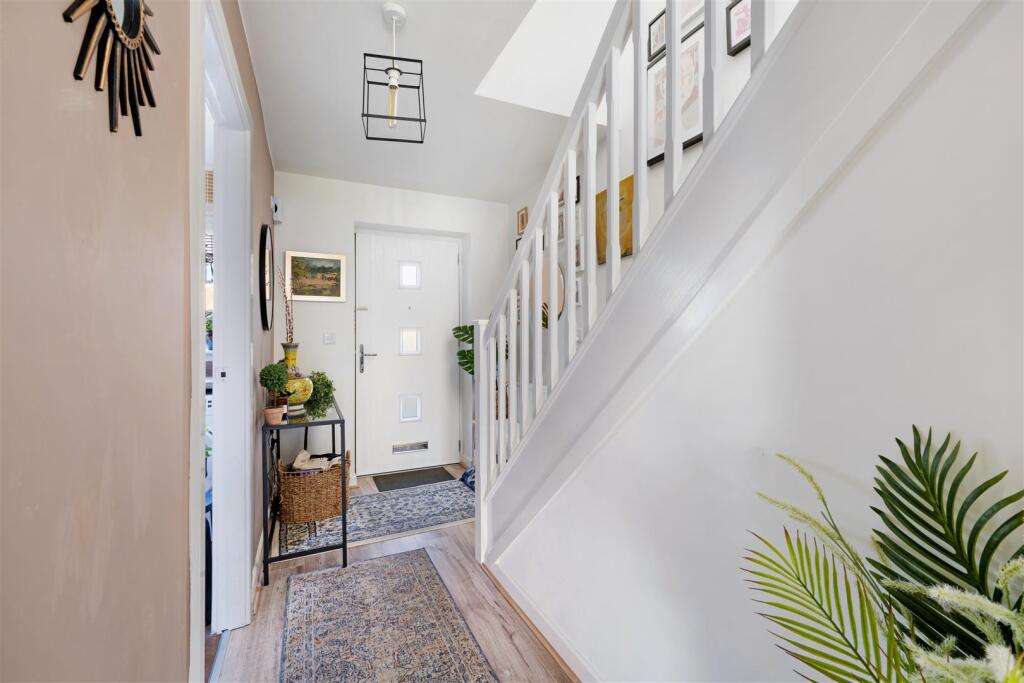 Entrance Hall (2).jpg