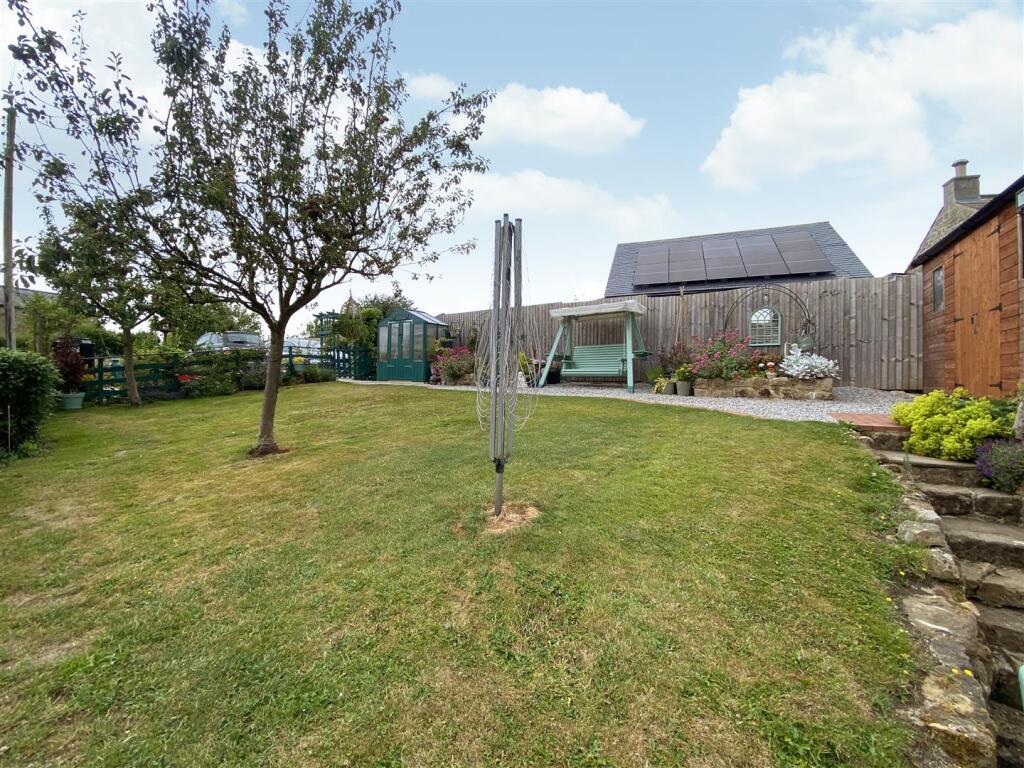 9018252-105595-133963767714957515-acbb5b31-5454-58