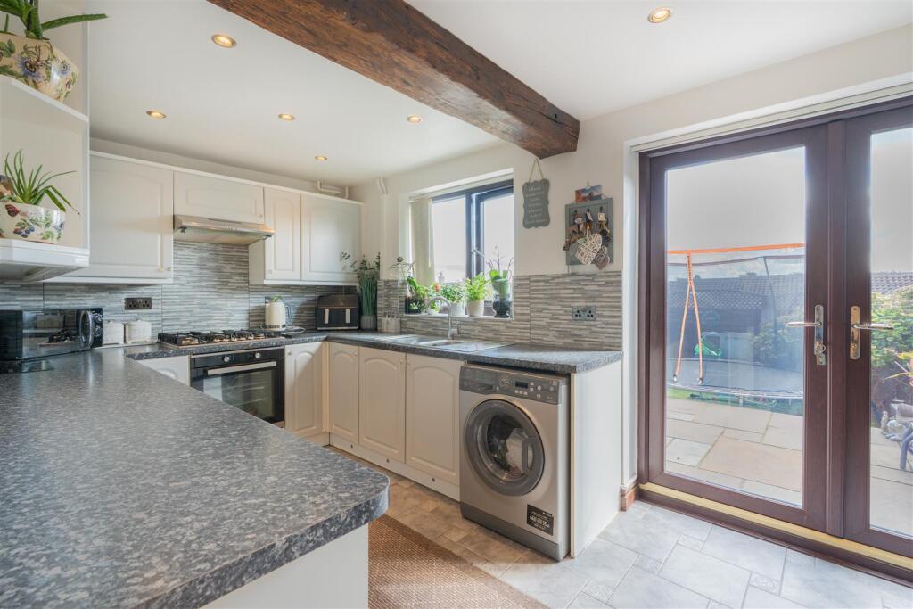 1 Oathills Drive-1.jpg