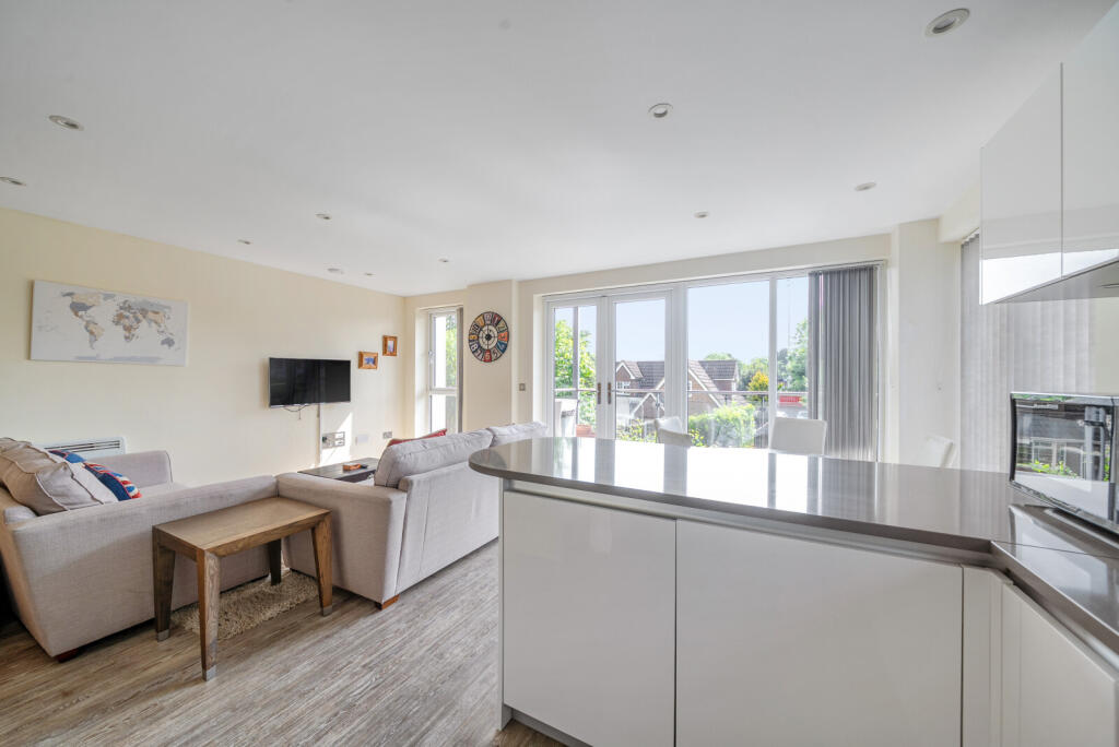 1298980-14-682ef7...