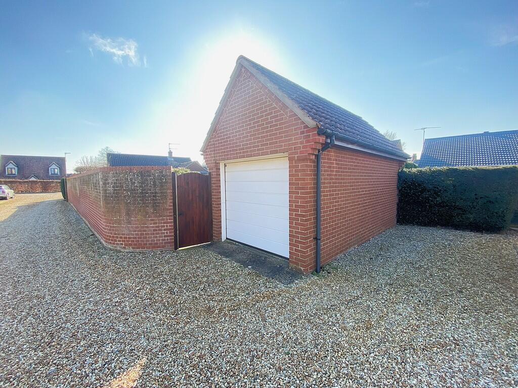 GARAGE
