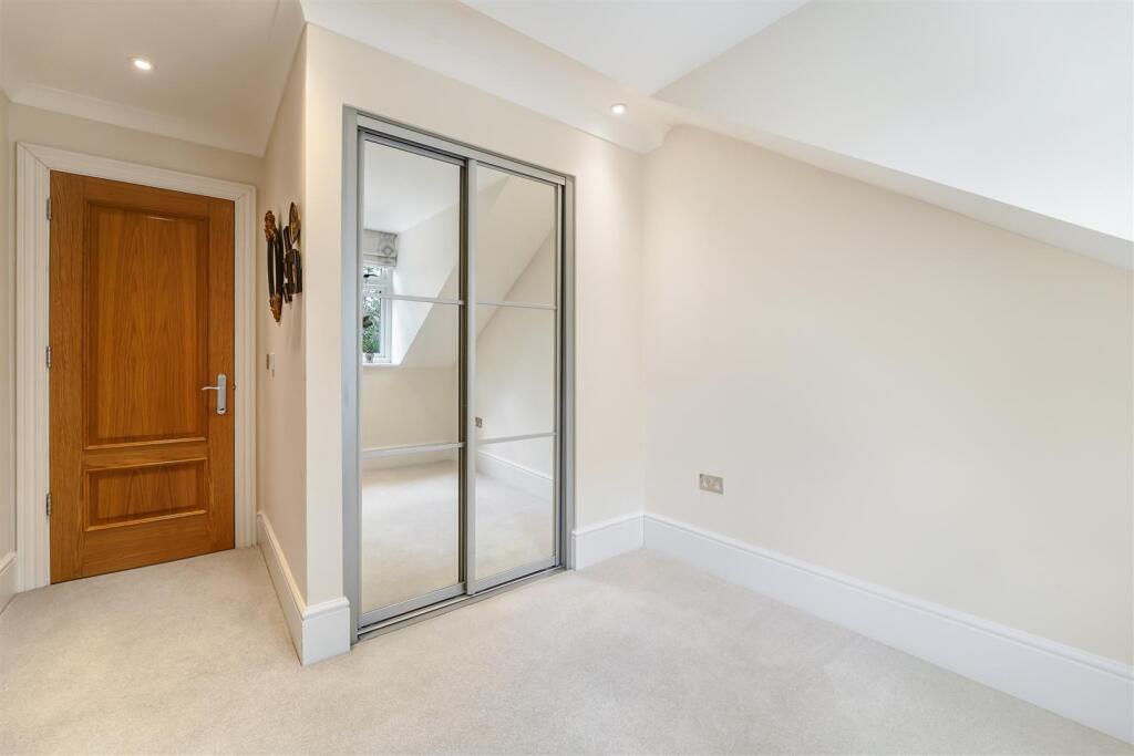 PINE HILL, 9, THORNHILL HOUSE (17).jpg