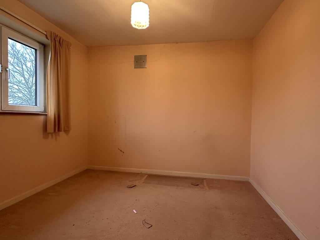 Bed 3.JPG